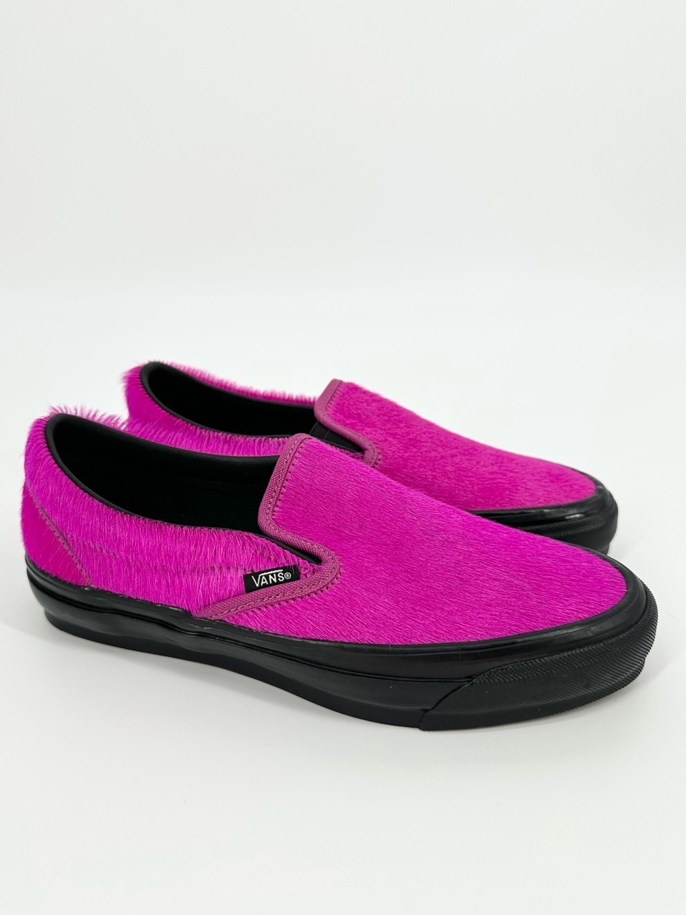 VANS LX CLASSIC SLIP ON 98 PONY HAIR FUCHSIA